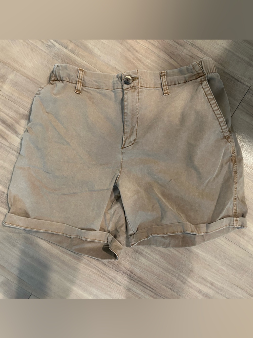 Old Navy Beige/Tan Rolled-Hem Cargo Shorts